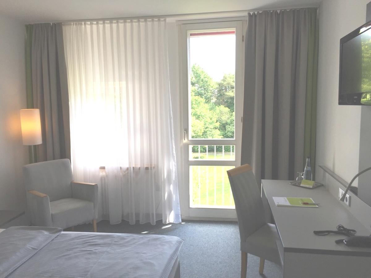 Bfwhotel Und Tagungszentrum ニュルンベルク エクステリア 写真